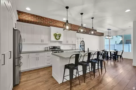 Kitchen - 952 W 1910 S, Syracuse, UT 84075 photo 1 of 5
