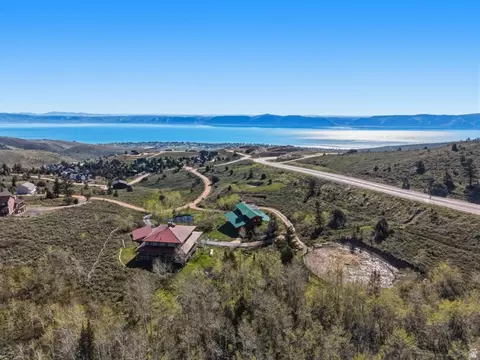 793 Lakeview Dr #3132, Garden City, UT 84028