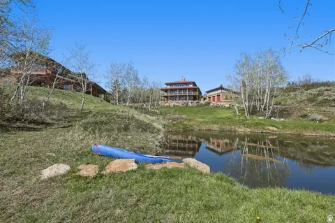 793 Lakeview Dr #3132, Garden City, UT 84028