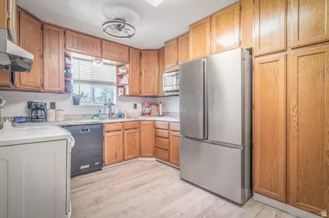 Kitchen - 417 Marilyn Dr, Clearfield, UT 84015 photo 1 of 1