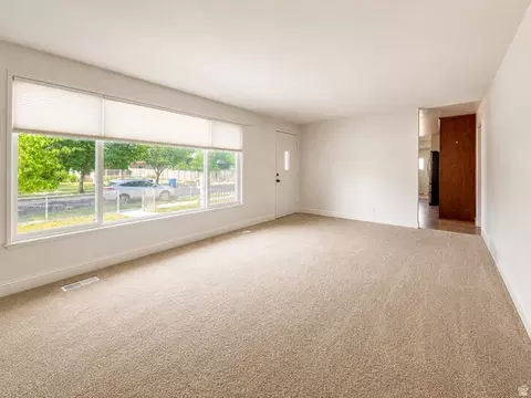 1104 E 5235 S, Murray, UT 84117