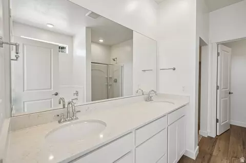Bath - 438 E Clear Granite Way, Eagle Mountain, UT 84005 photo 1 of 2