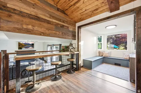 Entry Way - 9510 S 2280 E, Sandy, UT 84092 photo 1 of 2
