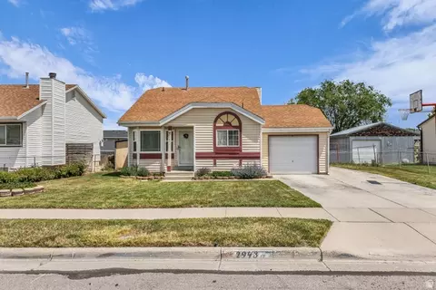 2943 S Dalesend Dr, Magna, UT 84044