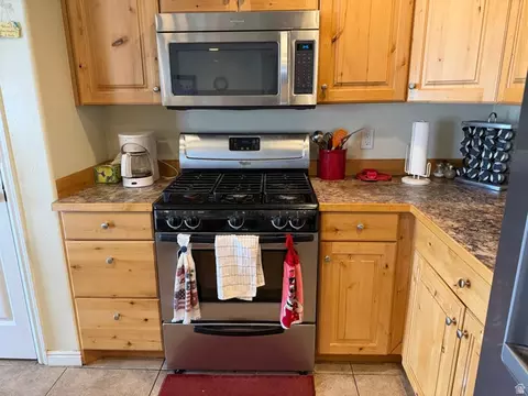 Kitchen - 1789 S 190 E, Roosevelt, UT 84066 photo 4 of 5