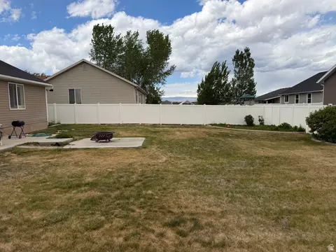 Exterior - 1789 S 190 E, Roosevelt, UT 84066 photo 6 of 7
