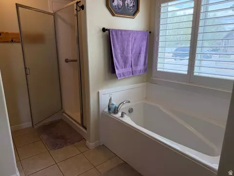 Bath - 1789 S 190 E, Roosevelt, UT 84066 photo 3 of 5