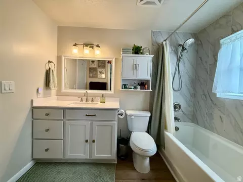 Bath - 4616 S 3900 W, Roy, UT 84067 photo 1 of 2