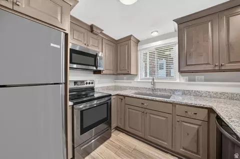 111 Center St #3A, Clearfield, UT 84015