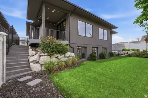 Exterior - 653 E Vandalay Ln, Draper, UT 84020 photo 3 of 5