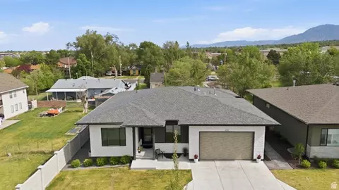 View/Area - 653 E Vandalay Ln, Draper, UT 84020 photo 3 of 10