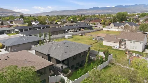 View/Area - 653 E Vandalay Ln, Draper, UT 84020 photo 7 of 10