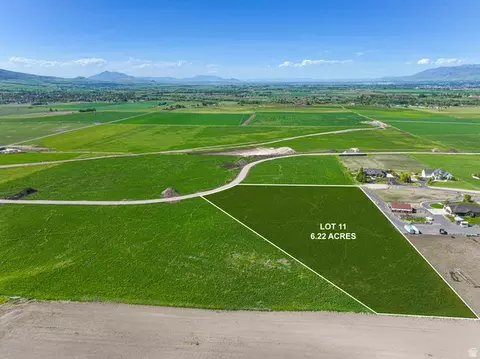 2998 W 6500 S #11, Wellsville, UT 84339