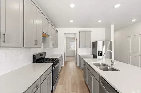 Kitchen - 3440 N Browning St #1515, Eagle Mountain, UT 84005 photo 4 of 4