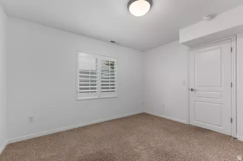 Bedroom - 439 E Stokes Ave, Draper, UT 84020 photo 6 of 6