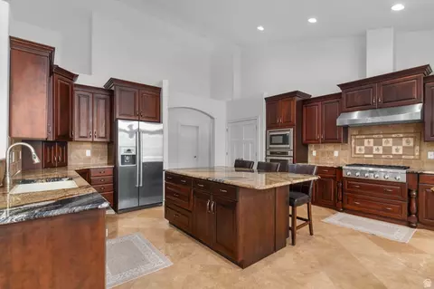 Kitchen - 439 E Stokes Ave, Draper, UT 84020 photo 1 of 3