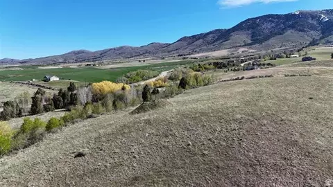 1398 Mogul Ln #1, Inkom, ID 83245