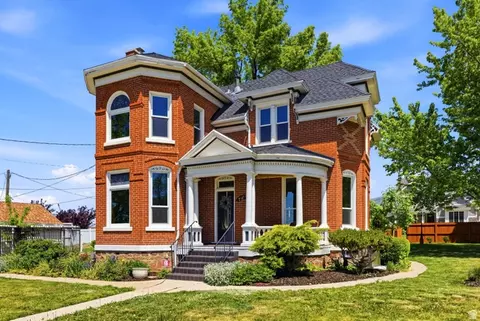 472 N Main St, Kaysville, UT 84037
