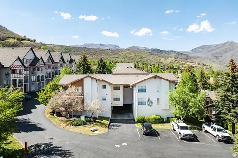 Exterior - 1029 Zermatt Dr #8, Midway, UT 84049 photo 4 of 4