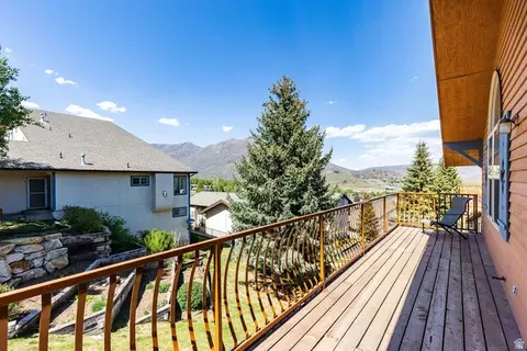 Exterior - 1029 Zermatt Dr #8, Midway, UT 84049 photo 2 of 4