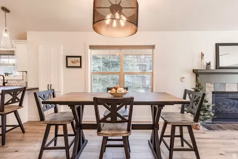 Dining - 1029 Zermatt Dr #8, Midway, UT 84049 photo 2 of 4