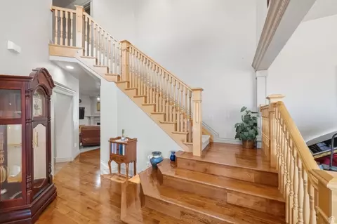 Entry Way - 914 N 400 W, Centerville, UT 84014 photo 1 of 2