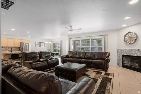 1845 W Canyon View Dr #902, Saint George, UT 84770