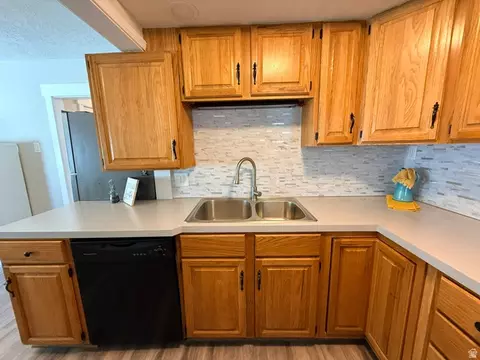 Kitchen - 3462 Eccles Ave, Ogden, UT 84403 photo 2 of 3