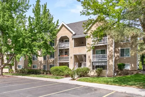 1205 E Waterside Cv S, Midvale, UT 84047