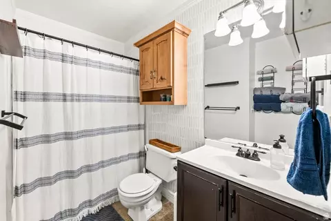 Bath - 1205 E Waterside Cv S, Midvale, UT 84047 photo 1 of 2