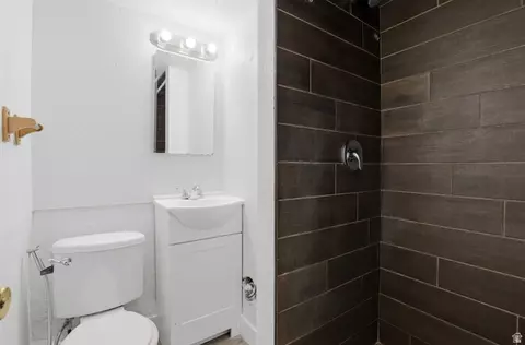 Bath - 442 N 200 E, Provo, UT 84606 photo 2 of 6