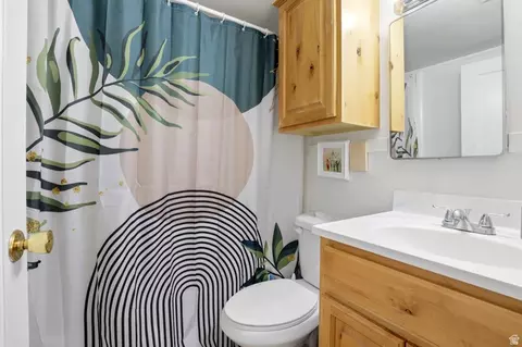 Bath - 442 N 200 E, Provo, UT 84606 photo 4 of 6