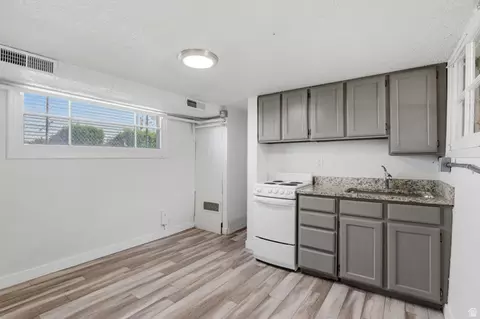 Kitchen - 442 N 200 E, Provo, UT 84606 photo 4 of 12