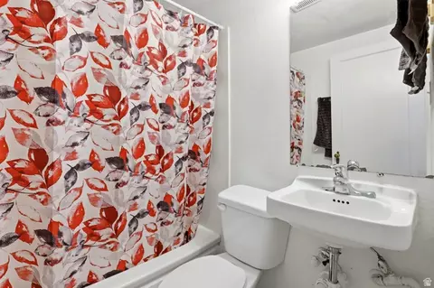 Bath - 442 N 200 E, Provo, UT 84606 photo 6 of 6
