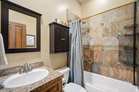 Bath - 1 Pepperwood Pointe, Sandy, UT 84092 photo 2 of 3