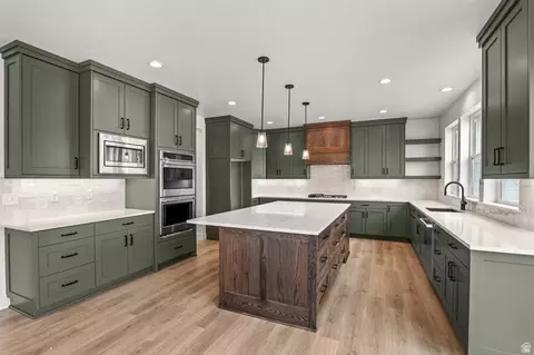 822 W Caroline Dr #214, Saratoga Springs, UT 84045
