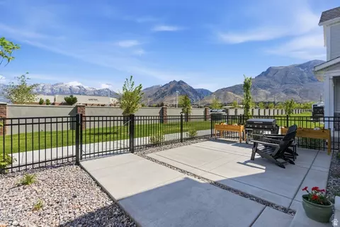 4882 W Coulter Ct, Highland, UT 84003