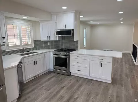 4527 S Countrylane Rd, Millcreek, UT 84117