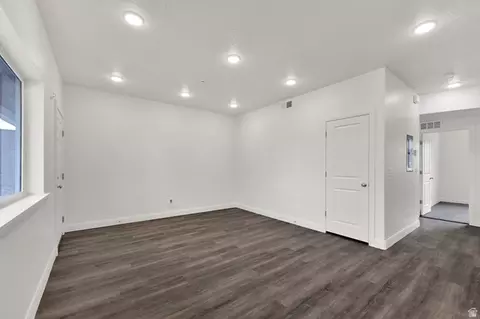 Living - 36 W 1600 N, Sunset, UT 84015 photo 4 of 7