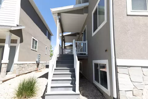 Exterior - 716 S 1803 W, Orem, UT 84058 photo 5 of 6