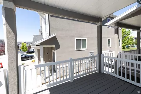 Exterior - 716 S 1803 W, Orem, UT 84058 photo 4 of 6