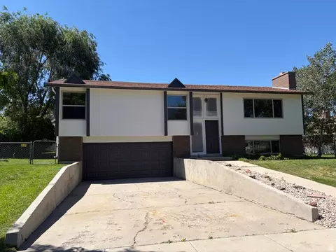1384 E Sudbury Ave, Sandy, UT 84093