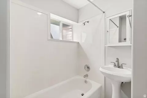 Bath - 18 W 680 N, Orem, UT 84057 photo 4 of 4
