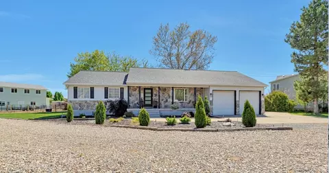 278 E Shepard Ln, Kaysville, UT 84037