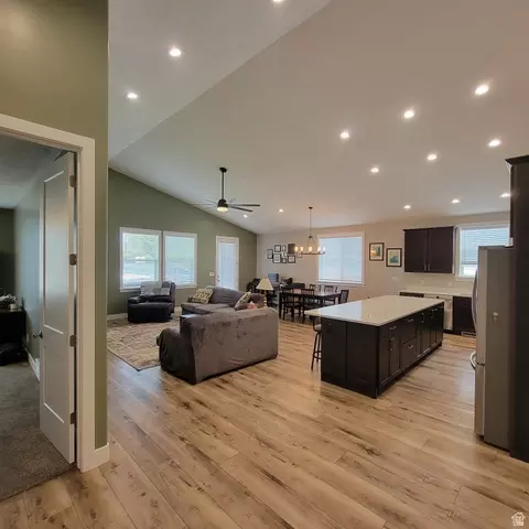 252 W 4950 S, Washington Terrace, UT 84405
