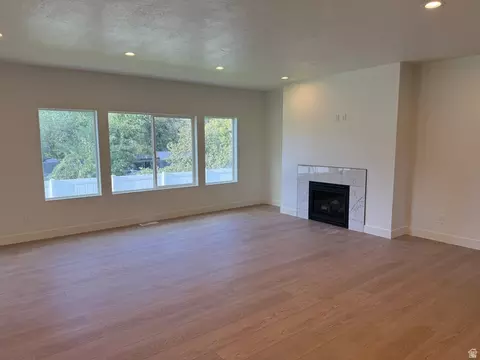 Living - 241 E 670 S #8, Payson, UT 84651 photo 2 of 6