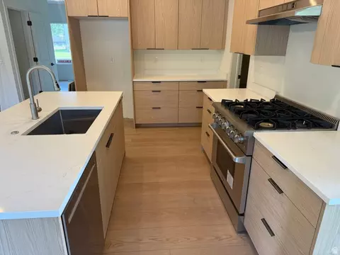 Kitchen - 241 E 670 S #8, Payson, UT 84651 photo 4 of 5