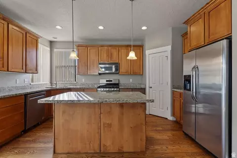 Kitchen - 1420 E Firelight Way, Sandy, UT 84092 photo 1 of 5