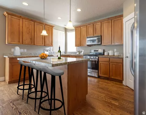 Kitchen - 1420 E Firelight Way, Sandy, UT 84092 photo 5 of 5