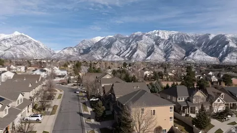 View/Area - 1420 E Firelight Way, Sandy, UT 84092 photo 2 of 7